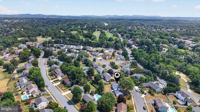 1022 CHELMSFORD DR, Mechanicsburg, PA 17050