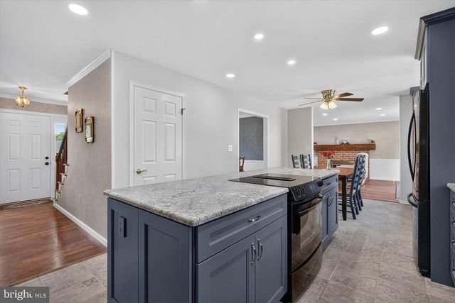 1022 CHELMSFORD DR, Mechanicsburg, PA 17050