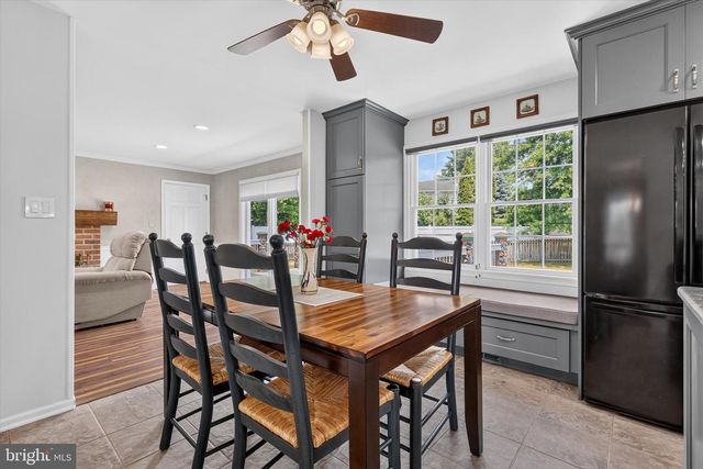 1022 CHELMSFORD DR, Mechanicsburg, PA 17050