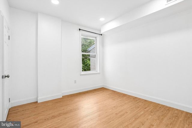 3516 SUNNYSIDE AVE, Philadelphia, PA 19129