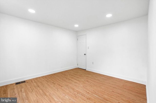 3516 SUNNYSIDE AVE, Philadelphia, PA 19129