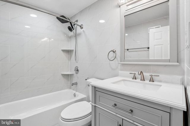 3516 SUNNYSIDE AVE, Philadelphia, PA 19129