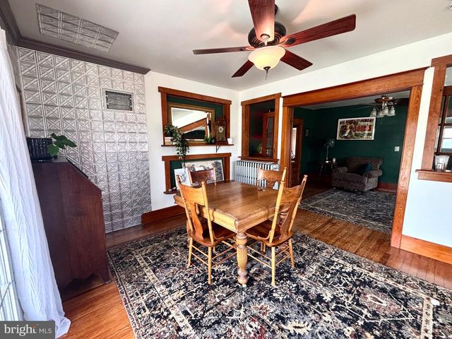 81 N RAILROAD AVE, Pedricktown, NJ 08067