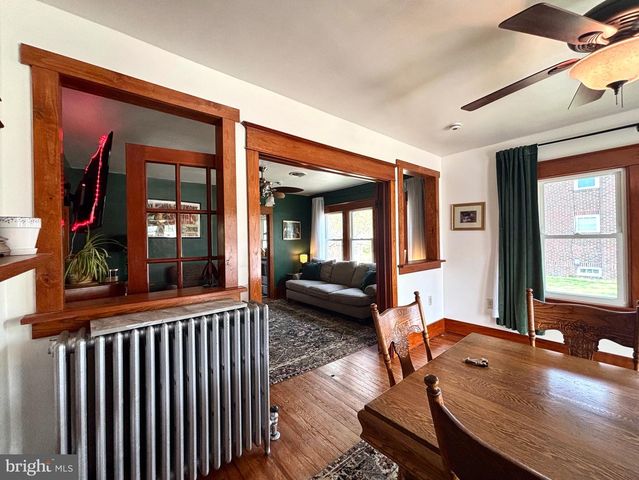 81 N RAILROAD AVE, Pedricktown, NJ 08067