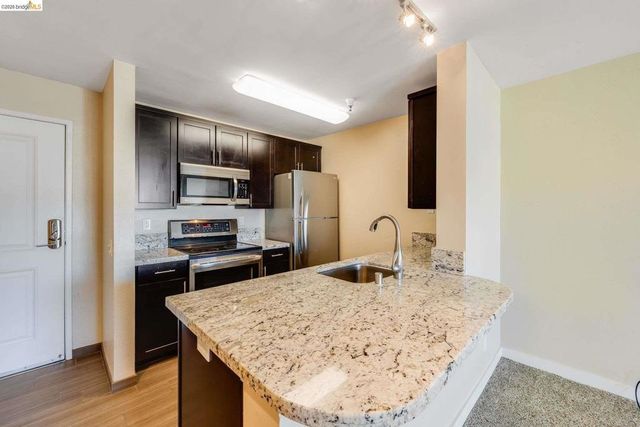 6400 6400 Christie Ave 3408, Emeryville, CA 94608