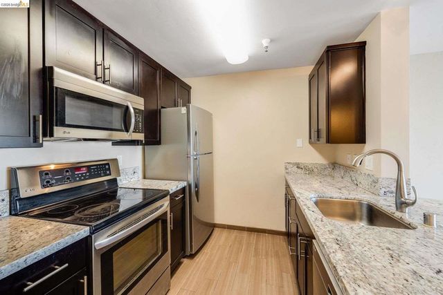 6400 6400 Christie Ave 3408, Emeryville, CA 94608