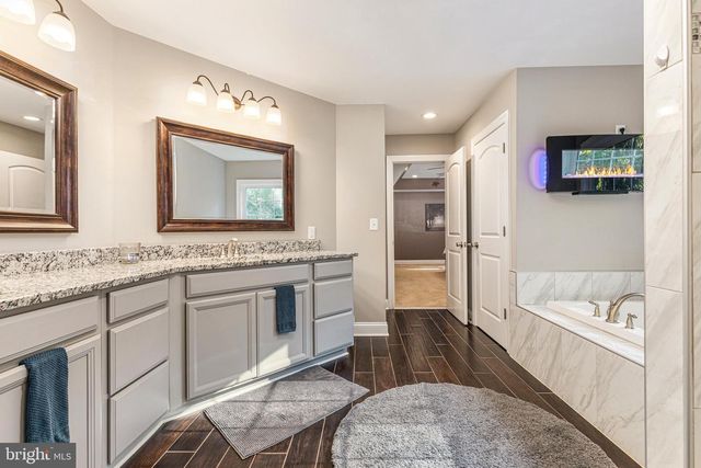 9047 SETTLE SCHOOL RD, Rixeyville, VA 22737