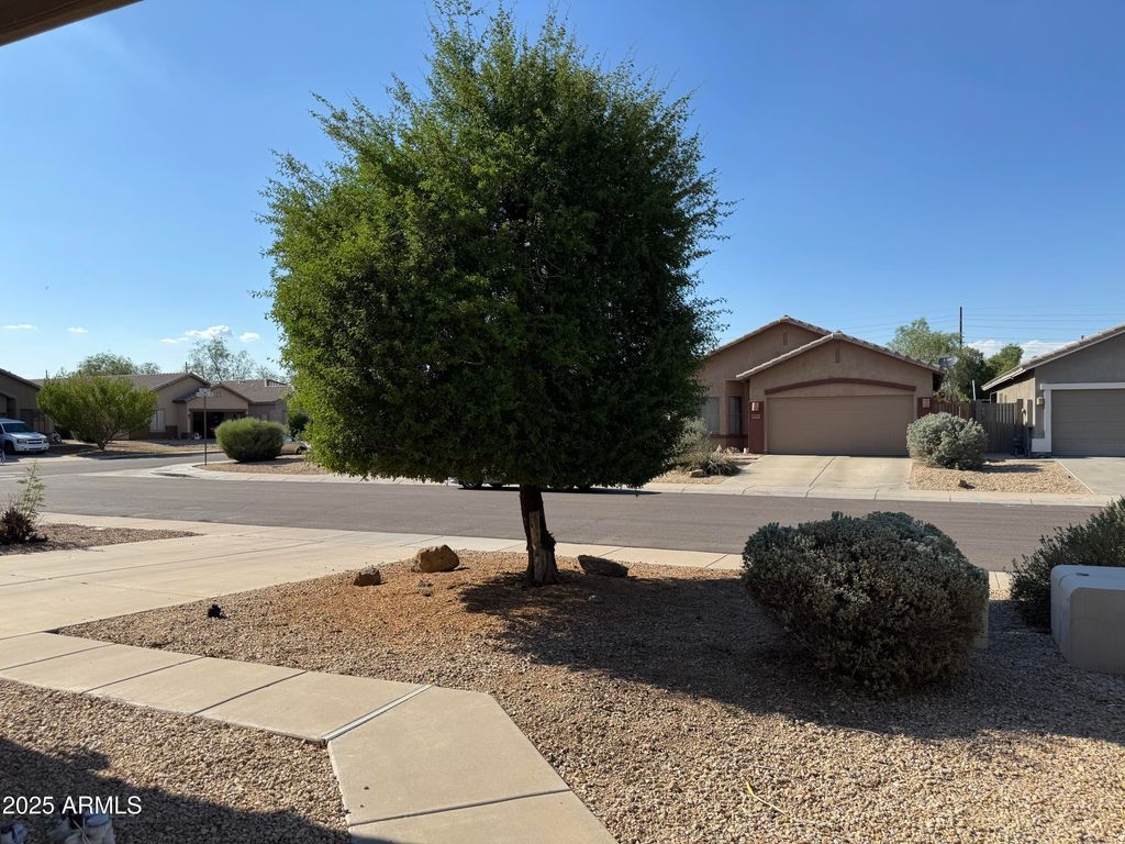 8927 W PARADISE Drive, Peoria, AZ 85345 — photo 5