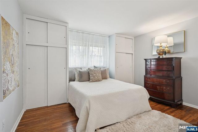 9 Wells Court, Bloomfield, NJ 07003