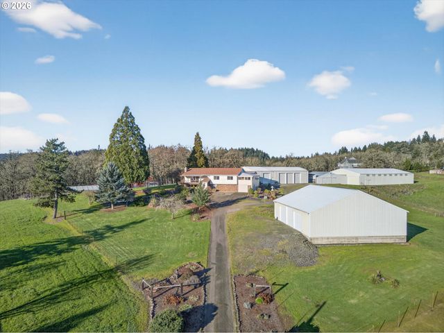 10685 OAK Dr Se, Salem, OR 97306