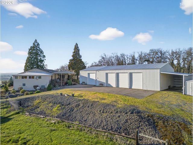 10685 OAK Dr Se, Salem, OR 97306