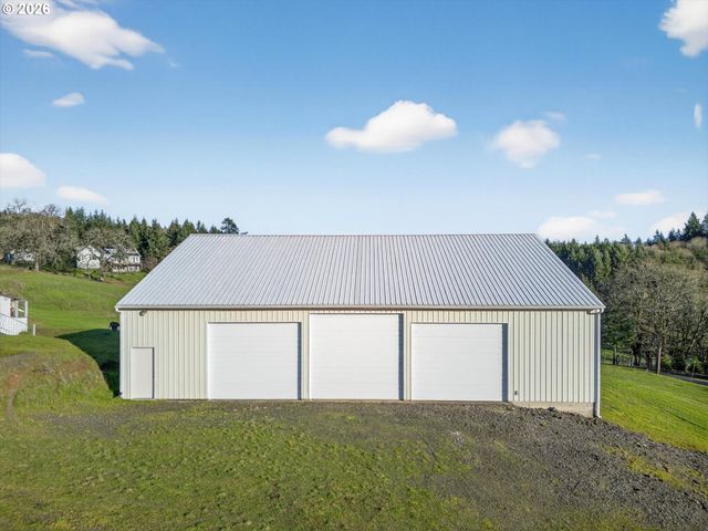 10685 OAK Dr Se, Salem, OR 97306