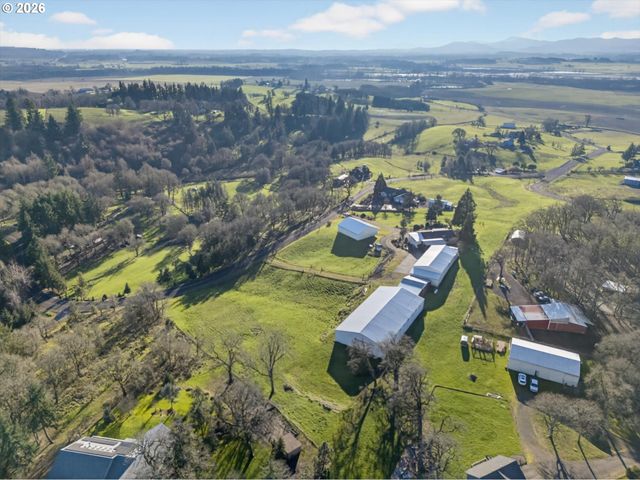 10685 OAK Dr Se, Salem, OR 97306