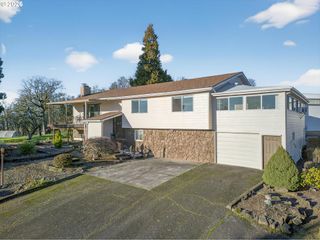 10685 OAK Dr Se, Salem, OR 97306