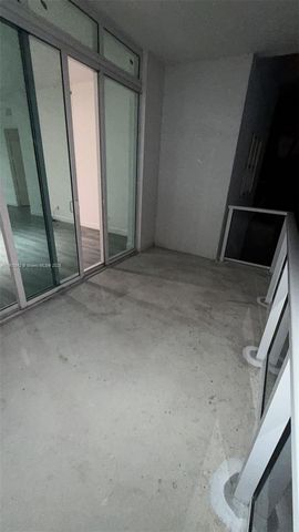 14951 Royal Oaks Ln 106, North Miami, FL 33181