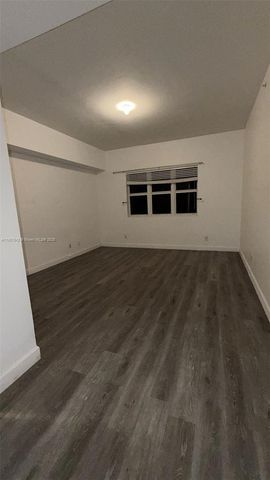 14951 Royal Oaks Ln 106, North Miami, FL 33181