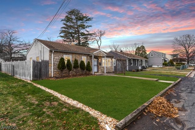 130 S 17Th Ave, Manville Boro, NJ 08835