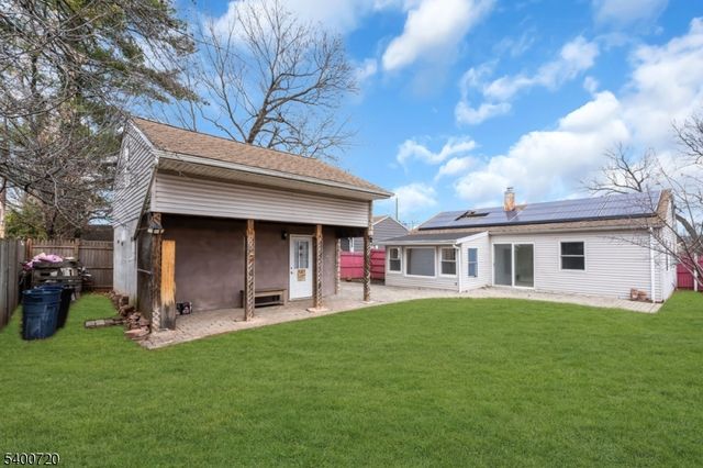 130 S 17Th Ave, Manville Boro, NJ 08835