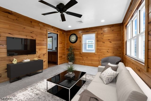 130 S 17Th Ave, Manville Boro, NJ 08835