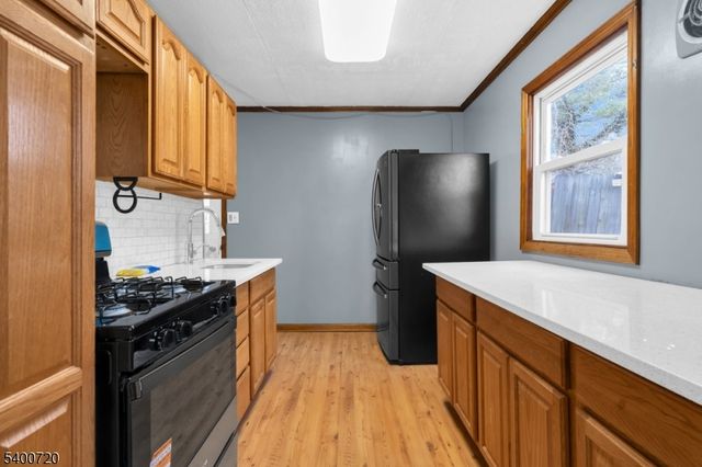 130 S 17Th Ave, Manville Boro, NJ 08835