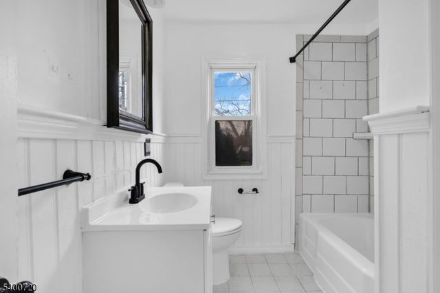 130 S 17Th Ave, Manville Boro, NJ 08835