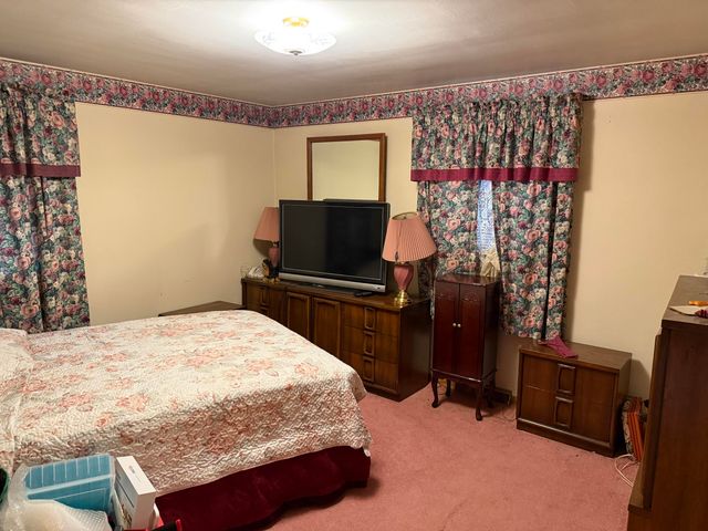 305 W 35th Avenue, Griffith, IN 46319