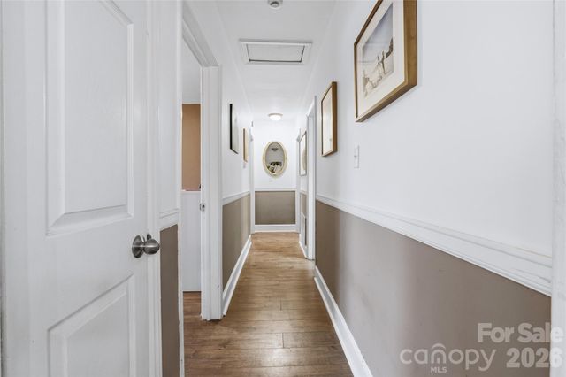 3900 Tipperary Place, Charlotte, NC 28215