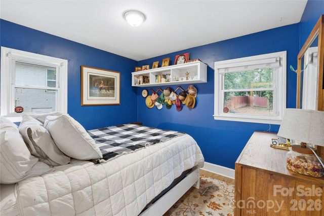 3900 Tipperary Place, Charlotte, NC 28215