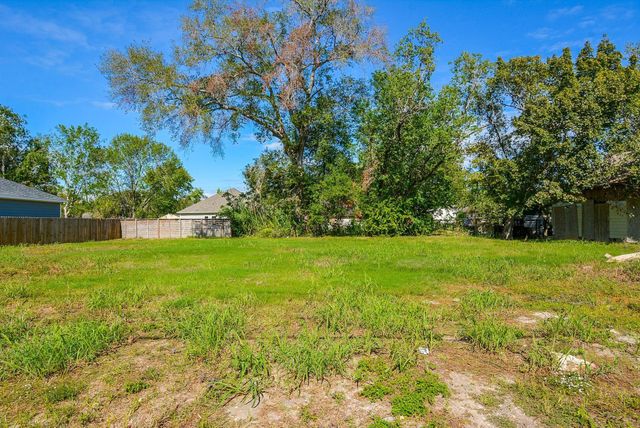 4607 Larkspur Street, Houston, TX 77051