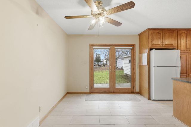 5221 Sumter Avenue N, New Hope, MN 55428