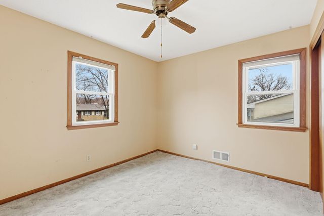 5221 Sumter Avenue N, New Hope, MN 55428