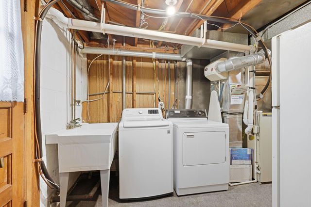 5221 Sumter Avenue N, New Hope, MN 55428