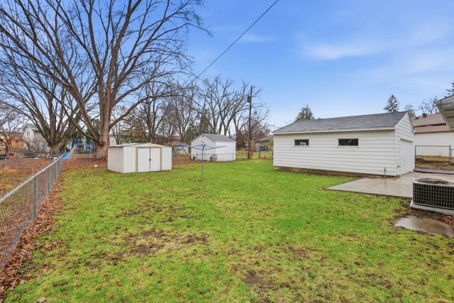 5221 Sumter Avenue N, New Hope, MN 55428