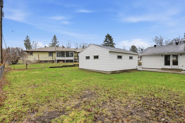 5221 Sumter Avenue N, New Hope, MN 55428