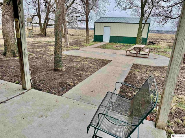 691 N 12th Road, Palmyra, NE 68110
