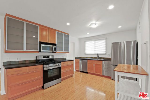 6149 Dalecrest Avenue, Woodland Hills (los Angeles), CA 91367