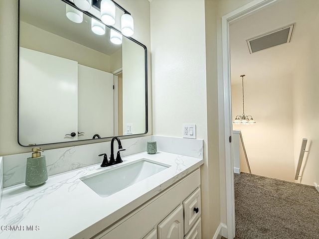 2229 Moss Court, Thousand Oaks, CA 91362