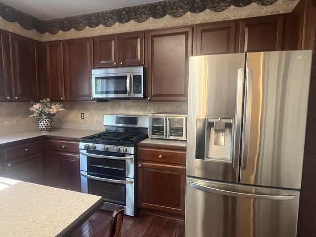 8250 Hummingbird Drive, Ypsilanti Twp, MI 48197