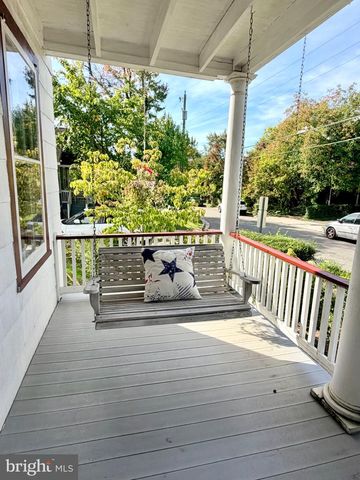 909 N IVY ST, Arlington, VA 22201