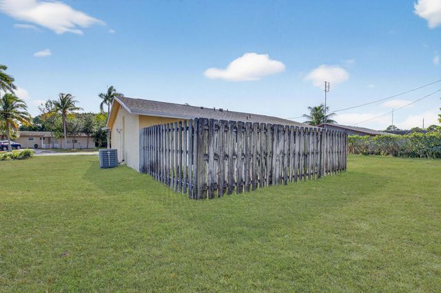 1601 NW 5th Street, Boca Raton, FL 33486