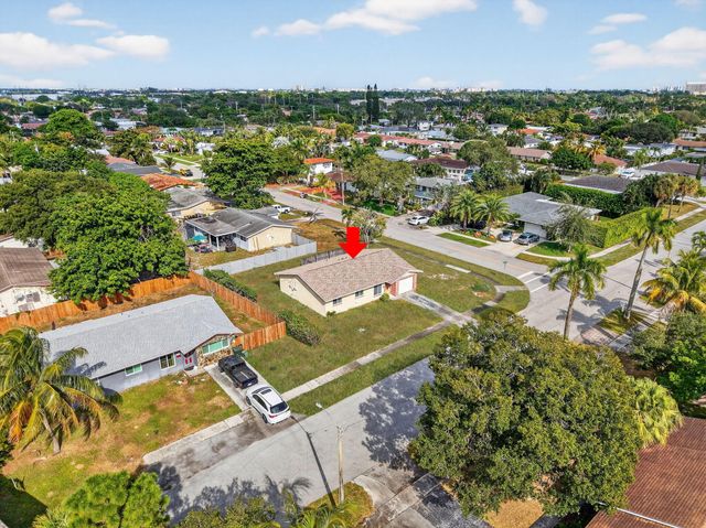 1601 NW 5th Street, Boca Raton, FL 33486