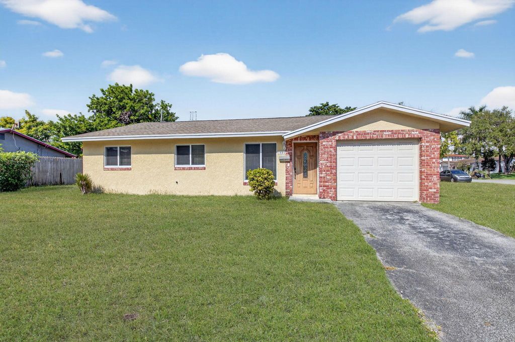 1601 NW 5th Street, Boca Raton, FL 33486