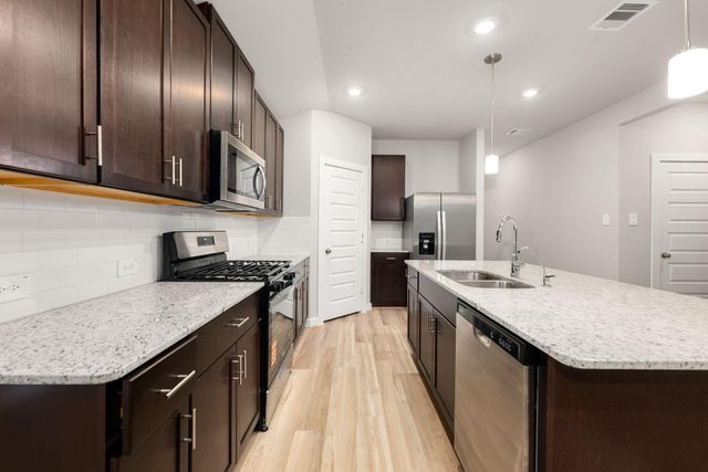 6623 Castella Drive, Rosharon, TX 77583