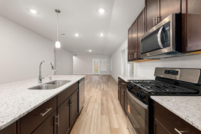 6623 Castella Drive, Rosharon, TX 77583