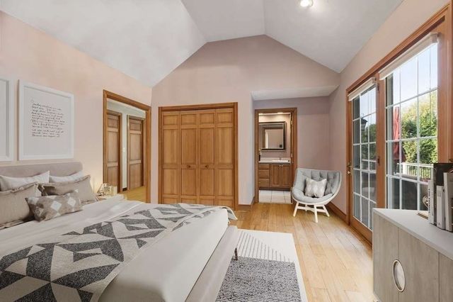 73 Ridge Rd, Foxboro, MA 02035