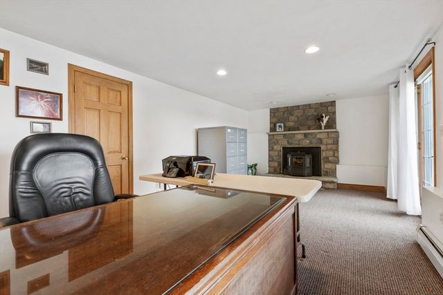 73 Ridge Rd, Foxboro, MA 02035