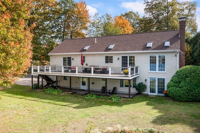 73 Ridge Rd, Foxboro, MA 02035