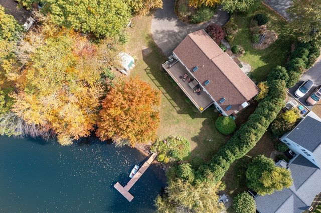 73 Ridge Rd, Foxboro, MA 02035