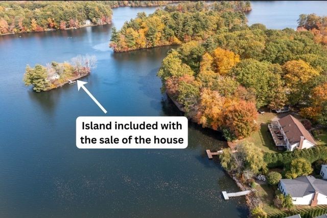 73 Ridge Rd, Foxboro, MA 02035