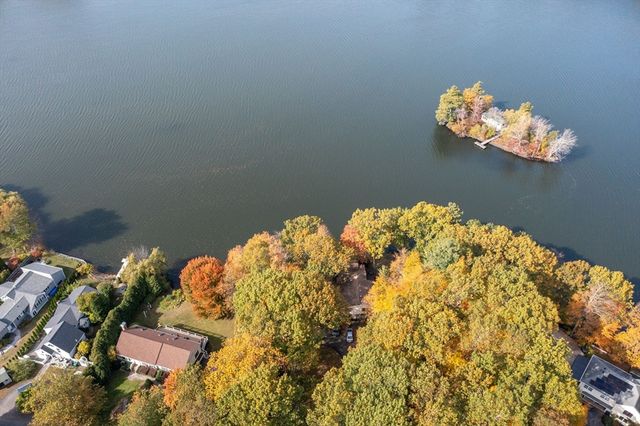 73 Ridge Rd, Foxboro, MA 02035